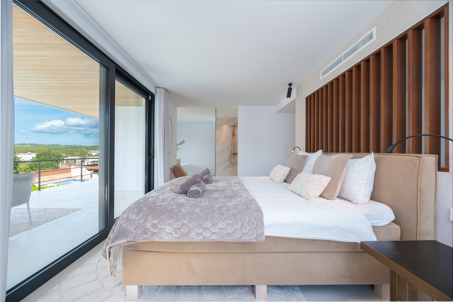 Resa estates Ibiza villa for sale tourist license modern bedroom 2.jpg